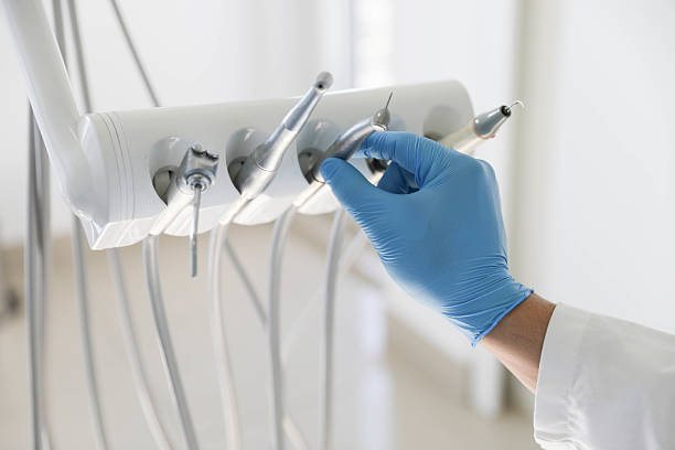 Professional Emergency Dentist technician working in East Tawas, MI